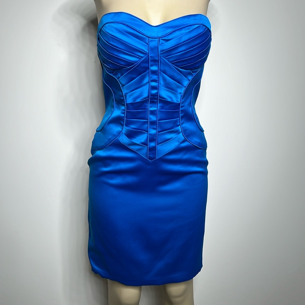 Elegant Blue Strapless Dress